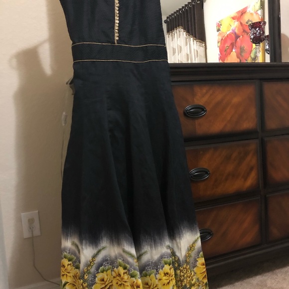 Beautiful indian black dress - Picture 3 of 3